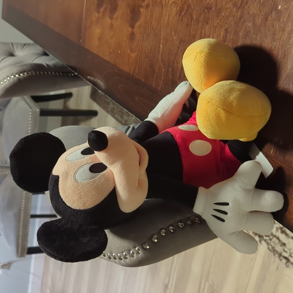 Mickey Mouse & Friends Medium 17'' Plush Stuffed Classic Mickey NWT - Picture 2 of 3